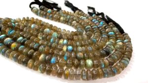 Perles de Labradorite Naturelle Bleue Chatoyante, Rondelles Lisses et Simples, 7-9mm, Vendues par Fil de 8 Pouces de Longueur - Product Image 4