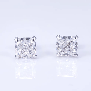 Boucles d'oreilles en diamant taille princesse de 2,63 carats certifiées IGI, cultivées en laboratoire, en platine, style classique, bijoux de mariage pour femmes - Product Image 1