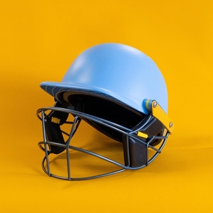 Casco de críquet ligero Legend para hombre, cascos de críquet sostenibles para bateo con características de seguridad mejoradas - Product Image 3