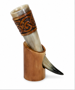 Mug à bière en corne de buffle poli, fait main, de qualité alimentaire, avec enveloppe en cuir, personnalisé, style viking, pour cadeau, bar ou décoration intérieure. - Product Image 3