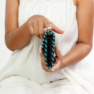 La más nueva cartera occidental de girasol de cuero con herramientas a mano, Cartera de mano de cuero genuino, Cartera de teléfono y tarjeta de crédito de piel de vaca personalizada para mujer - Product Image 3