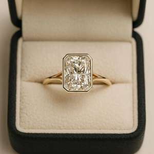 Anillo Solitario de Diamante Cultivado en Laboratorio, Corte Radiante, 2.01 CT, Brillante, para Mujer, Oro Sólido de 14K, Regalo de Compromiso o Promesa para Enamorados - Product Image 5