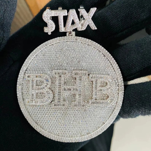 จี้เพชรโมอิสซาไนต์ทรงบริลเลียนต์แบบสั่งทำพิเศษสำหรับผู้ชาย เงินแท้ 925 ชุบทอง พร้อมสร้อยฮิปฮอปแบบ Iced  รับรองโดย IGI - Product Image 1