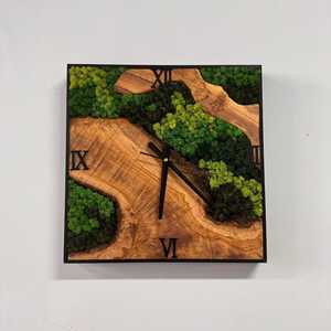 Customizable Handmade Wood Grain Simple Plant Moss Wall Clock Natural Fresh Moss Living Room Decoration Eternal - Product Image 4