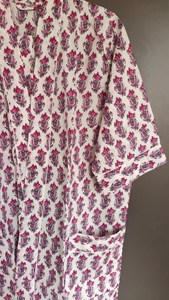 Lot en gros de robes kimono en coton indien imprimé avec ceinture, robes unisexes pour l'hiver et l'été, robes longues faites à la main, vêtements de nuit pour femmes - Product Image 5