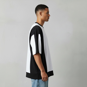 Camiseta de algodón de manga corta con cuello redondo y corte holgado para hombre, con ribete en contraste, estilo urbano, estampado de letras y logo frontal - Product Image 5
