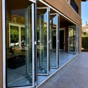 Puerta Corredera Plegable de Aluminio Moderna Personalizada, Puerta de Patio Bi-Plegable de Vidrio de Piso a Techo para Casas Pasivas y de Bajo Consumo Energético - Product Image 1