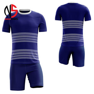 Nouvelle Arrivée : Tenue de Football Homme – Qualité Supérieure, Design Personnalisé pour l'Entraînement, Service OEM/ODM – Vêtements de Sport chez NURAK en 2026 - Product Image 3
