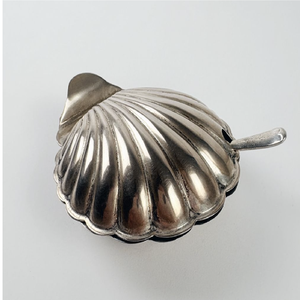 High Standard Quality Silver Shiny Polished Unique Texture Designer Metal Made Table Top Centerpiece Butter Dish From India - Product Image 4