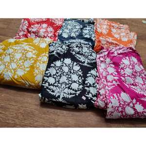 Sac à cosmétiques doux de style bohème, sur mesure, grande capacité, à fermeture ouverte, en tissu sergé de coton imprimé floral multicolore - Product Image 2