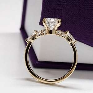 Bague de mariage en or blanc massif 18 carats avec diamant de laboratoire taille poire 2 carats, clarté VS1, couleur F, certifiée GIA, bague solitaire d'appoint - Product Image 4