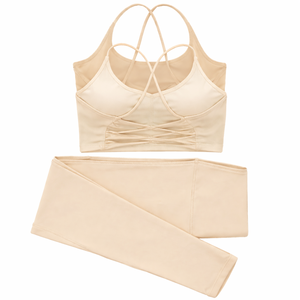 Ensemble de sport et yoga grande taille couleur unie, legging taille haute et brassière de sport dos croisé, sans couture, léger et recyclable - Product Image 3