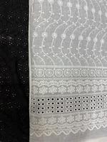 Tissu en dentelle de tulle georgette brodé blanc à motifs floraux ajourés pour robe de mariée et vêtement