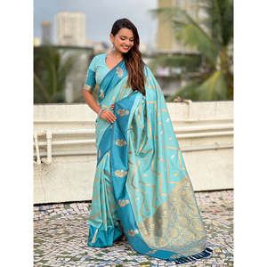 Sari en soie douce bleu ciel Elite Weaves, tissé en zigzag avec des motifs Zari, pour une tenue de soirée, 650g - Product Image 4