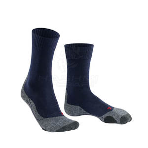 Calcetines deportivos duraderos con tela suave y transpirable, perfectos para hombres y mujeres, ideales para entrenamiento, ejercicio y deportes al aire libre. - Product Image 3