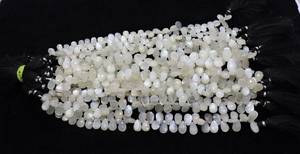 ลูกปัดมูนสโตนสีขาวธรรมชาติทรงหยดน้ำเจียระไนขนาด 7x10 มม. ลูกปัดพลอยมูนสโตนแบบเส้นยาว 8 นิ้ว ลูกปัดมูนสโตนสีขาวทรงหยดน้ำ - Product Image 4