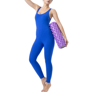 Combinaison de sport moulante en nylon personnalisée pour femme, idéale pour le yoga et le fitness, dos nu, vente en gros - Product Image 1