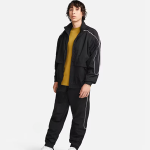 Conjunto Deportivo Personalizado con Bordado, Chaqueta Cortavientos Unisex y Pantalones Jogger, Ropa Deportiva de Alta Calidad - Product Image 5