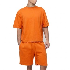 Conjunto de Salón para Hombre al por Mayor, Color Naranja, Ajuste Relajado, Camiseta y Pantalones Cortos de Algodón Premium, Ropa de Resort, Esenciales Minimalistas de Verano - Product Image 3