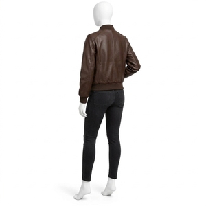 Chaqueta de Cuero Casual para Mujer con Construcción Duradera, Ajuste Cómodo y Costuras Impecables que Ofrecen un Acabado Suave - Product Image 2
