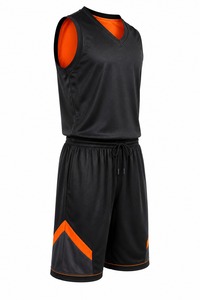 Ensemble de maillots de basket-ball unisexe noir et orange, manches courtes, col en V, maille respirante, nom d'équipe personnalisé, impression par transfert thermique - Product Image 4