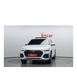 Audi Q5 45 TFSI quattro Premium 2023, 22,228 km, Volante a la Izquierda, Asientos de Cuero, Cámara Trasera - Product Image 3