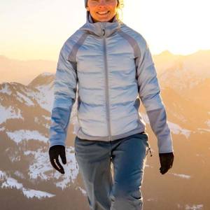 Veste matelassée ajustée pour femme, collection hiver 2026, avec doublure douce en coton/nylon, broderie, manches longues et capuche zippée - Product Image 2