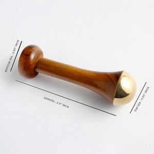 Instrument de soin du visage en bois naturel Kansa, outil de massage moderne fait à la main pour le bien-être de la peau, l'entretien de la beauté, NEHA ENTERPRISES - Product Image 4