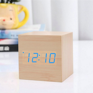 Cubo de Cable USB Recargable con Control por Voz, Reloj Despertador LED de Madera para Mesa de Noche, Regalo Personalizado con Grabado de Logotipo, Regalo de Navidad - Product Image 1
