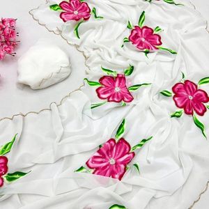 Sari de mariage traditionnel haut de gamme en georgette pure avec blouse brodée à la main à motif floral Khatli, séchage rapide, toutes saisons, par Royal E - Product Image 3