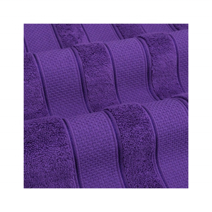 Serviette de bain en coton 100% premium sans torsion, motif brodé bohème, 650 GSM, anti-peluches, 30x60 pouces, séchage rapide, OEM ODM, fabriqué en Inde - Product Image 1