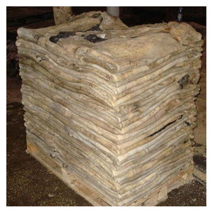 Peaux de vache salées séchées en gros pour les usines de l'industrie du cuir et les unités de tannerie à l'échelle mondiale - Product Image 1