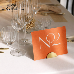 Porta Tarjetas Metálico Cilíndrico Dorado, Soporte de Exhibición de Tarjetas de Visita y Fotos, Diseño Minimalista Moderno para Oficina - Product Image 6