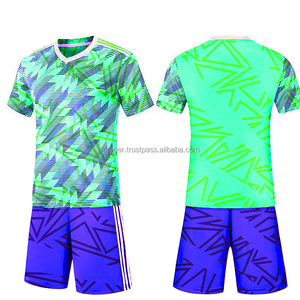 Maillot de football France personnalisé de haute qualité, léger, à séchage rapide, respirant, anti-UV, extensible dans quatre directions, avec impression du logo - Product Image 4