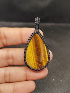 Collier pendentif en macramé œil de tigre naturel fait main, pierre précieuse en forme de poire facettée, bijoux en fil noué style bohème pour femmes - Product Image 4