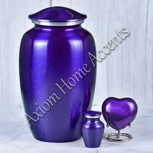 Urne funéraire élégante en aluminium avec un artisanat complexe pour honorer les êtres chers par Axiom Home Accents - Product Image 3