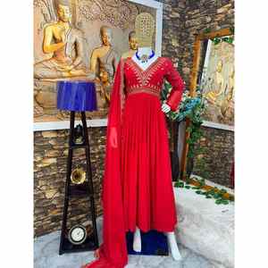 GEORGETTE À LA MODE BRODERIE ROBE DE TRAVAIL BAS AVEC DUPATTA ROUGE - Product Image 1