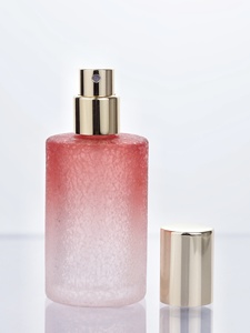Botellas de Vidrio Transparentes Personalizadas de Alta Calidad al por Mayor de Fábrica, Botellas para Licores de 30 ml, 50 ml y 100 ml con Tapa para Perfume - Product Image 3