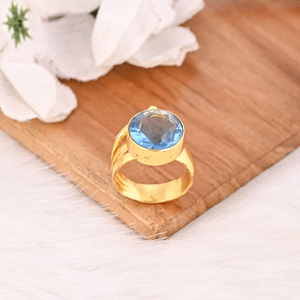 Anillo de Latón con Topacio Azul Suizo para Mujer, Chapado en Oro, Joyería de Moda - Product Image 3