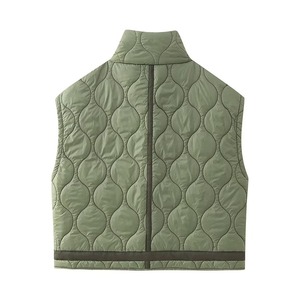 Chaqueta Acolchada sin Mangas para Mujer, Cuello Alto, Cierre de Botones, Verde Sólido, Relleno de Poliéster, para Otoño - Product Image 4