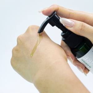 Gel Íntimo de Limpieza Diaria para Mujeres, Suave, Herbal, Antibacterial, con Extracto de Algas de Clorofila Snowshan - Product Image 3