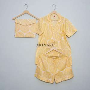 Conjunto de Pijama de Algodón Suave y Cómodo de Manga Corta con Estampado Floral, Transpirable y de Secado Rápido para Mujer, Ligero y Acogedor para Primavera/Verano - Product Image 4