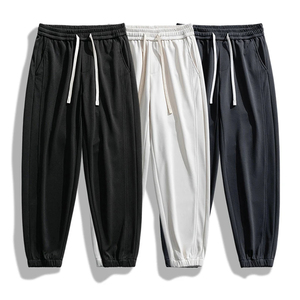 Joggers en molleton de coton bio pour homme – Tenue décontractée écologique en maille avec cordon de serrage à embouts métalliques - Product Image 1