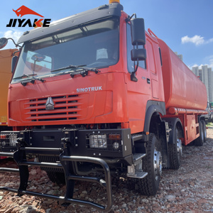 Nouveau Camion-<span class=keywords><strong>citerne</strong></span> diesel HOWO 4x2 à 6 roues, 10001-15000L, conduite à gauche/droite, avec transmission 8 vitesses, <span class=keywords><strong>prix</strong></span> usine - Product Image 2