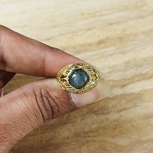 Anillo Vintage de Latón Chapado en Oro con Filigrana de Vid y Labradorita, Diseño Botánico Hueco, Anillo Artesanal al por Mayor, Favorito del Mercado - Product Image 4