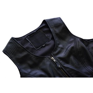 Gilet de motard en cuir PU pour homme de bonne qualité, taille ajustable, couleur unie, sans col, style automne, vente en gros - Product Image 4