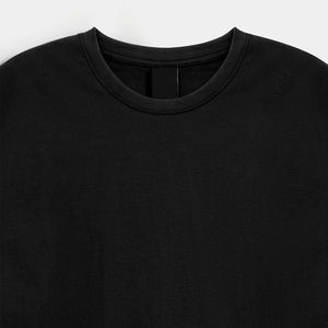 เสื้อยืดผู้ชายที่ทนทานต่อการใช้งานเป็นเวลานาน ผลิตจากผ้าที่แข็งแรงและน้ำหนักเบา เสื้อยืดผู้ชายให้ความกระชับสบาย ให้สัมผัสนุ่ม - Product Image 5