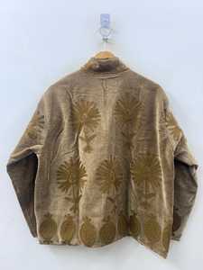 Chaqueta Corta de Terciopelo Suave con Bordado Suzani, Estilo Vintage, Inspirada en el Uzbeco, con Patrón de Peces, Blazer para Mujer, Regalo Perfecto - Product Image 6