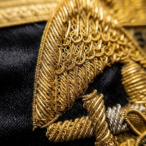 Sombrero Masónico de Terciopelo Negro con Águila Bordada a Mano, Grado 32, Regalia Formal, Tocado para Ceremonia de Adultos, 100% Lana, Ajustable, Cuatro Tallas - Product Image 3