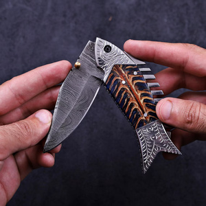 Couteau pliant artisanal en acier Damas, style poisson, lame utilitaire, pour la survie en plein air, le camping, avec étui en cuir - Product Image 5